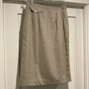 Vintage women’s pencil skirt